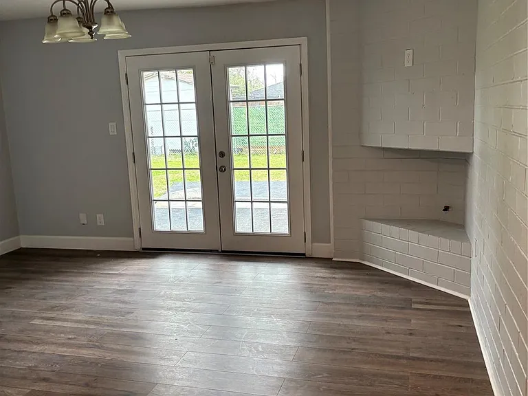 4115 Tidewater Dr — Photo 9