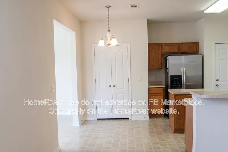 Building Photo - 306 Peoria Blvd