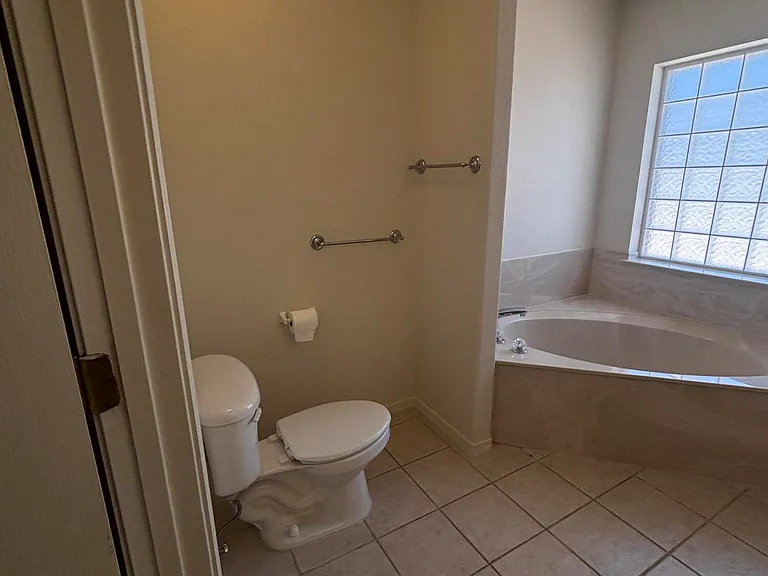 1331 Deborah Dr — Photo 13