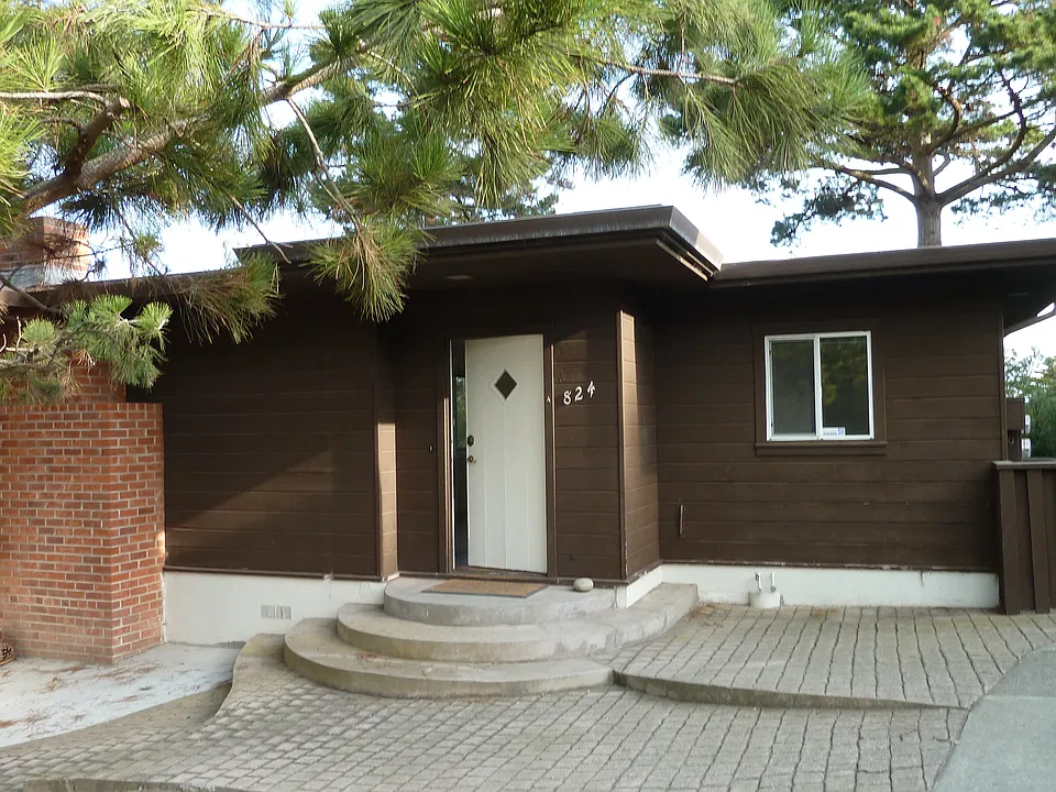824 Alice Street