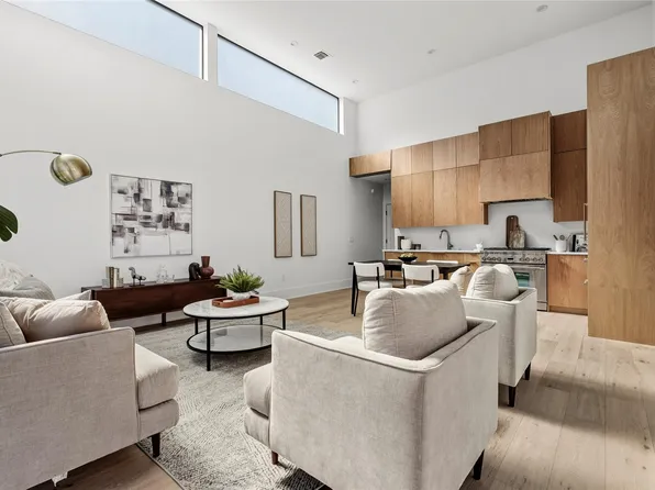 44 Chicon St #1, Austin, TX 78702