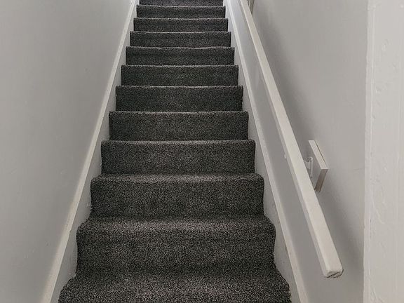 2nd image of 415 Woodward Ave