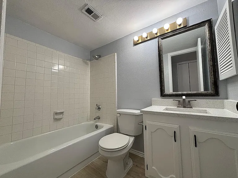 7921 Freeland Dr — Photo 8