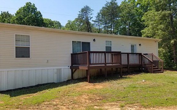 3rd image of 730 White Oak Cir
