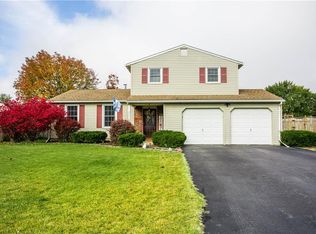 8081 Bamm Hollow Rd, Clay, NY 13041