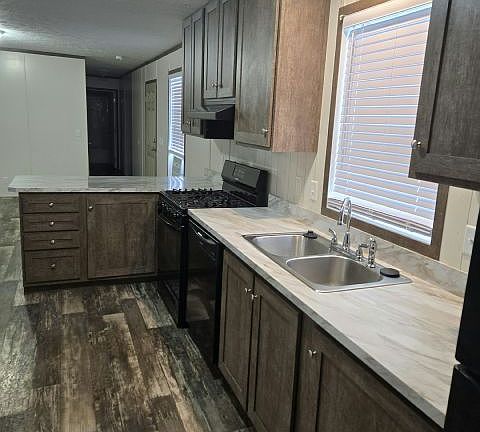 2nd image of 4917 Michigan Dr #135