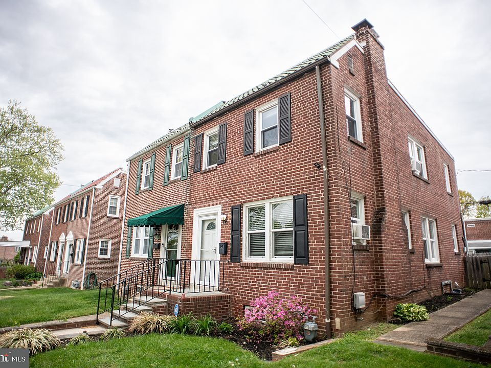 1st image of 1715 Sycamore St