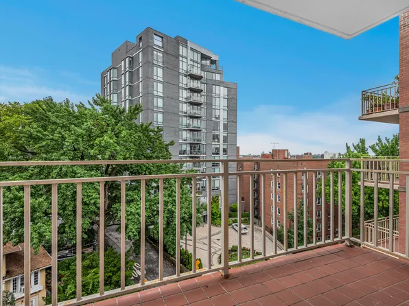 3625 Oxford Avenue 6B image 1 of 16