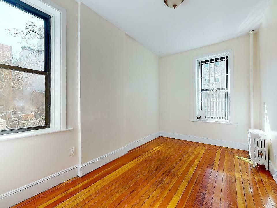 1st image of 158 W 15th St APT 3D