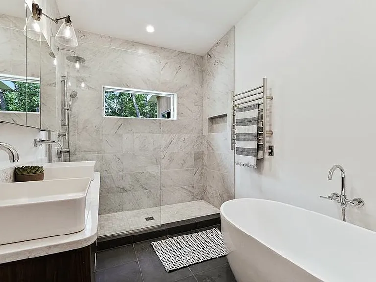 19 Renfrew Ln — Photo 11