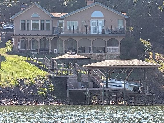 2nd image of 773 Beachwood Cove Dr
