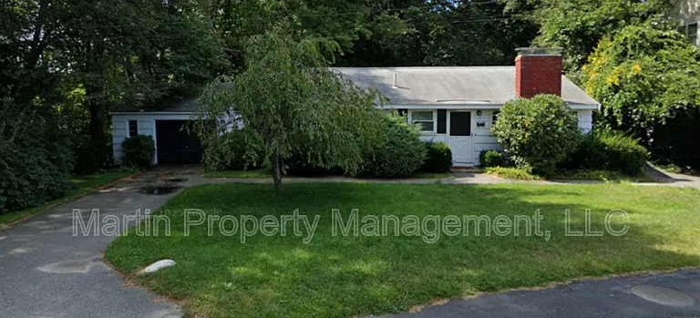 15 Walsh Rd — Photo 1