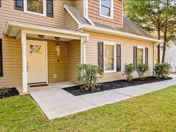 3rd image of 307 Summer Pl #43
