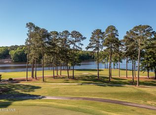 7047 Maple Cir, Sanford, NC 27332