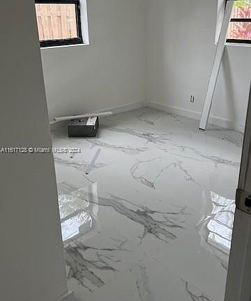 5th image of 431 NE 58th Ct