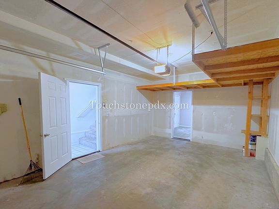 3rd image of 14340 SW Cougar Ridge Dr