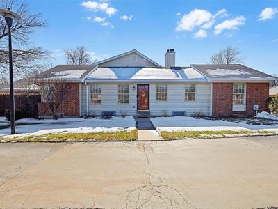 1001 Brooksgate Manor Dr, Saint Louis, MO, 63122