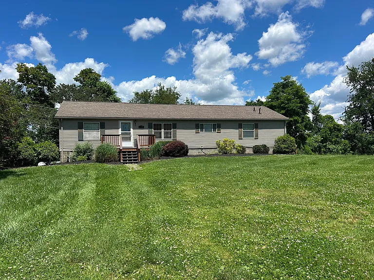 1499 W Wylie Ave — Photo 1
