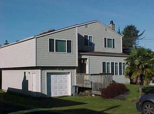 255 N Juniper St, Rockaway Beach, OR 97136