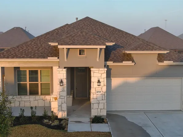2717 Mackinac Bay Dr, Texas City, TX 77568