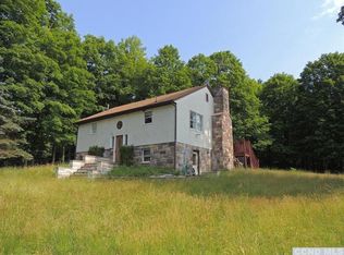 322 Hill Top Rd, Pine Plains, NY 12567