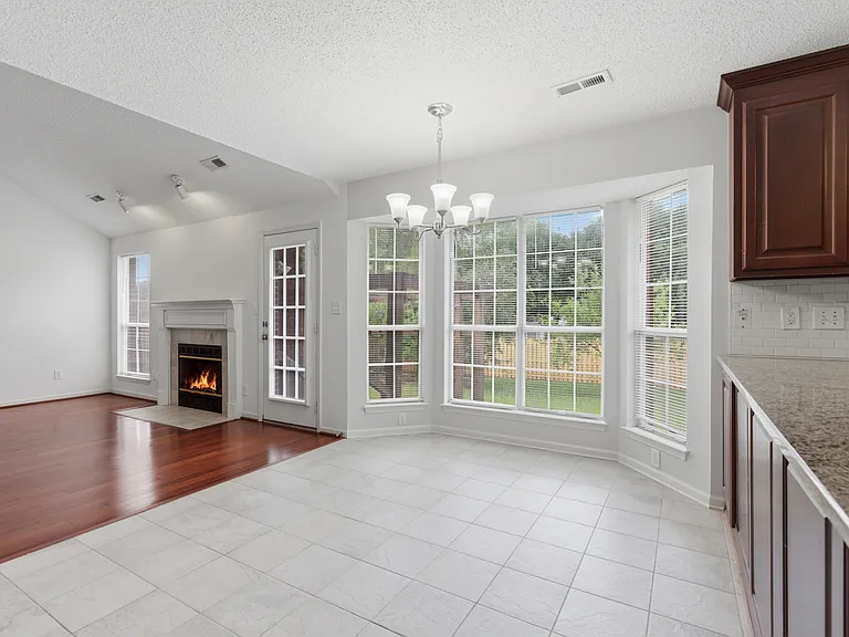 134 Garden Brook Dr — Photo 4
