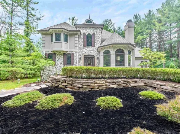 7949 Bridge Valley, Clarkston, MI 48348