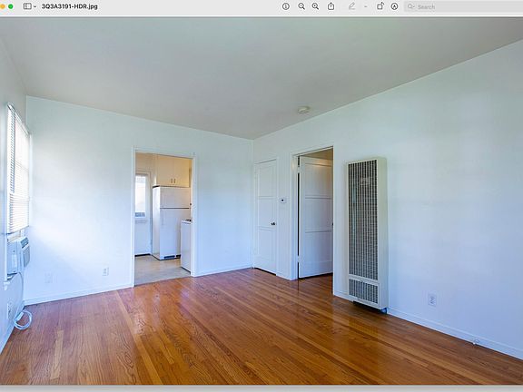 3rd image of 1029 W Glenoaks Blvd #1029