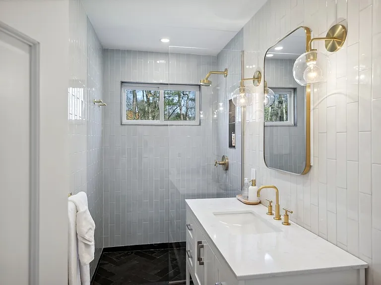 66 Davis Dr — Photo 21