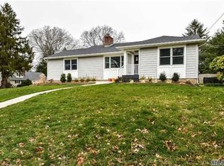 12 Afton Ln, Halesite, NY