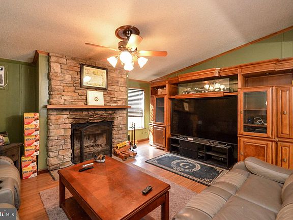 4th image of 3991 Lehigh Dr