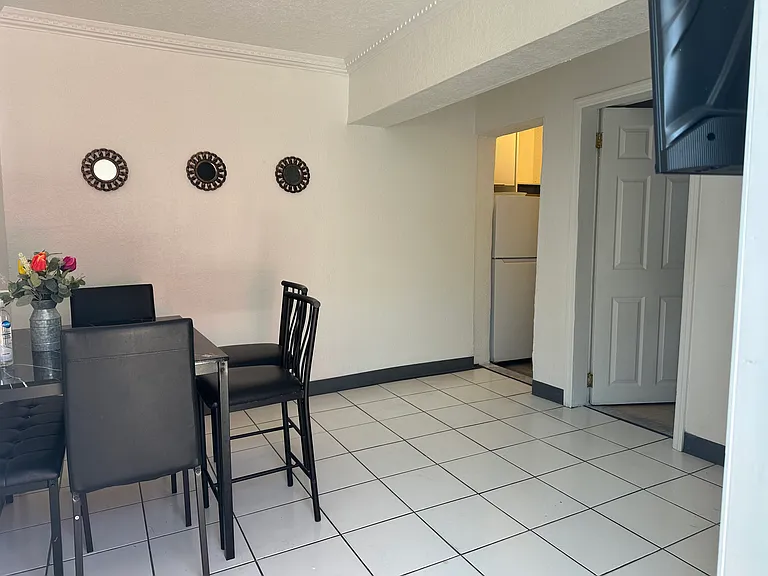SW 51st Pl — Photo 1