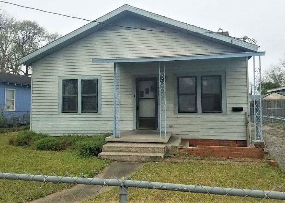 1st image of 306 Kirkman St