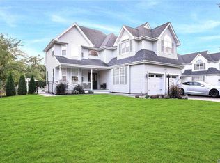 10 Poplar Ln, Commack, NY 11725