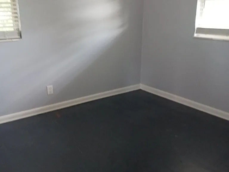 1145 W 25th St #4 — Photo 7