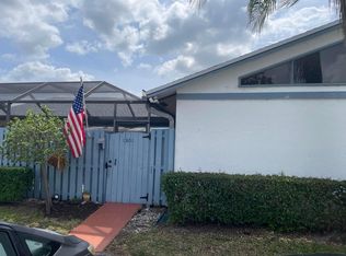 1301 Timberlane Cir, Greenacres, FL 33463