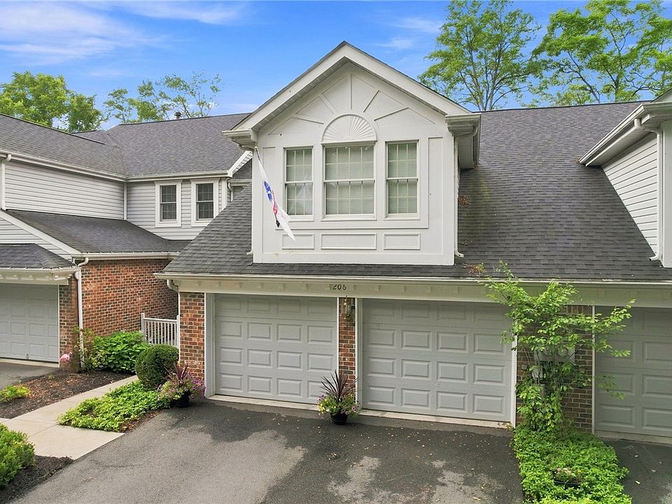 1st image of 206 Waterside Dr
