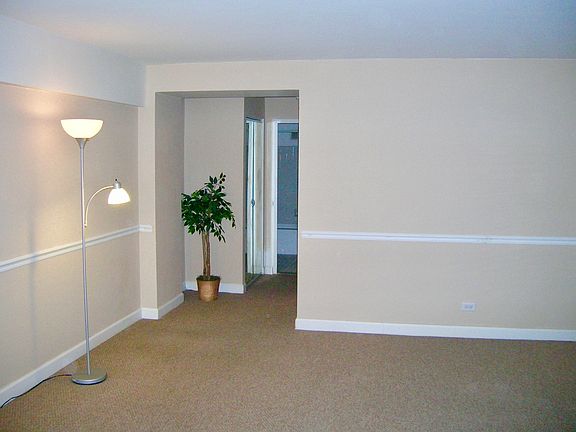 2nd image of 4970 N Marine Dr APT 422
