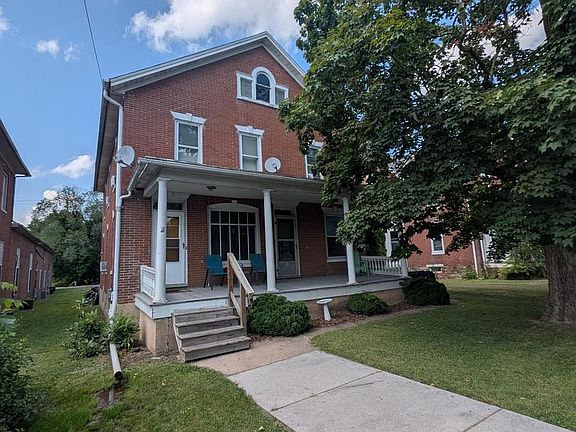 2nd image of 98 E York St