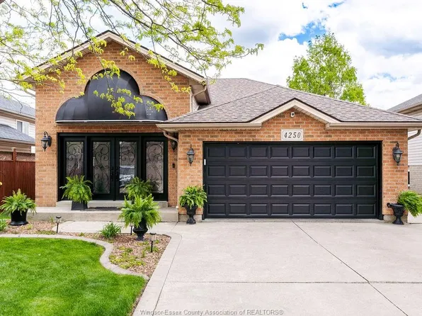 4250 Canberra Ave, Windsor, ON N9G 3E8
