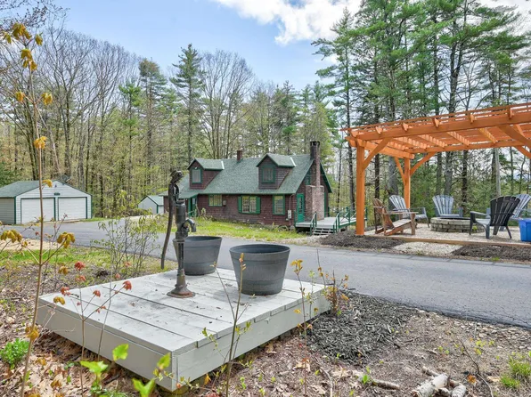 526 Washington Hill Road, Tamworth, NH 03817