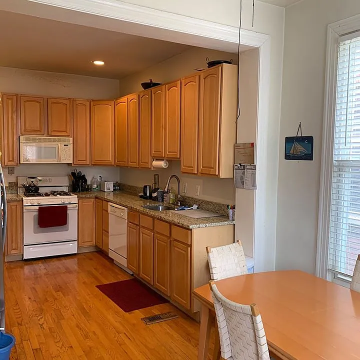 Eat in Kitchen