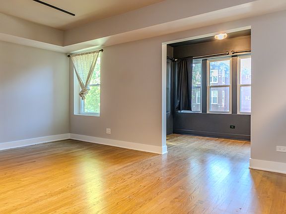 3rd image of 1517 E 67th Pl #2