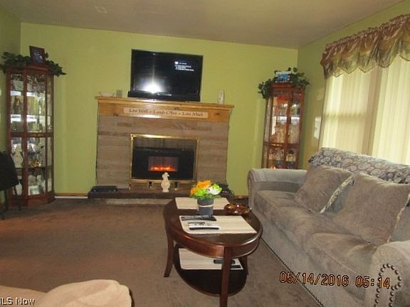 3rd image of 1201 Dodge Dr NW