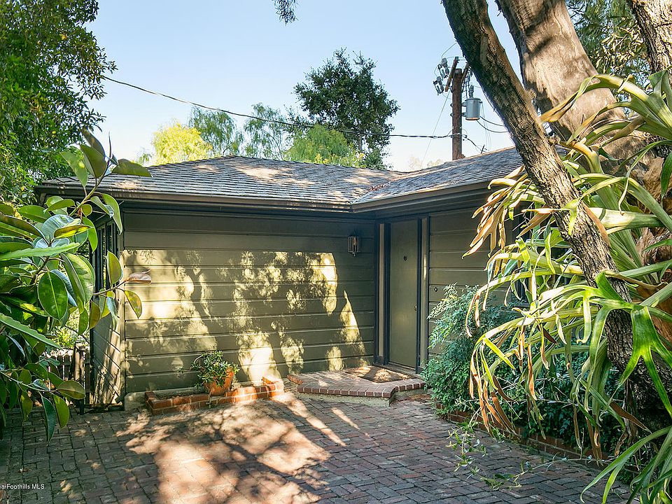 1st image of 520 Alta Vista Ave