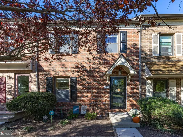 135 Winged Foot Ct, Limerick, PA 19468