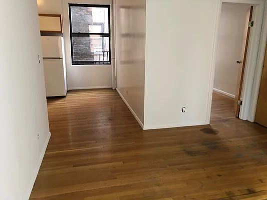 Rented by GreenVill Real Estate LLC | media 19