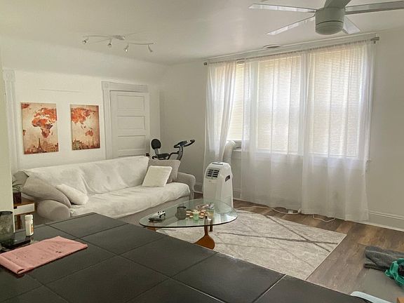 2nd image of 2253 Grandview Ave #3