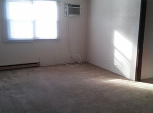 405 Edgebrook Dr APT 6, Champaign, IL