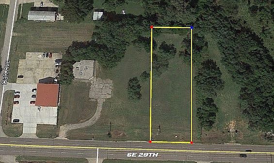 2nd image of 9209 SE 29th St